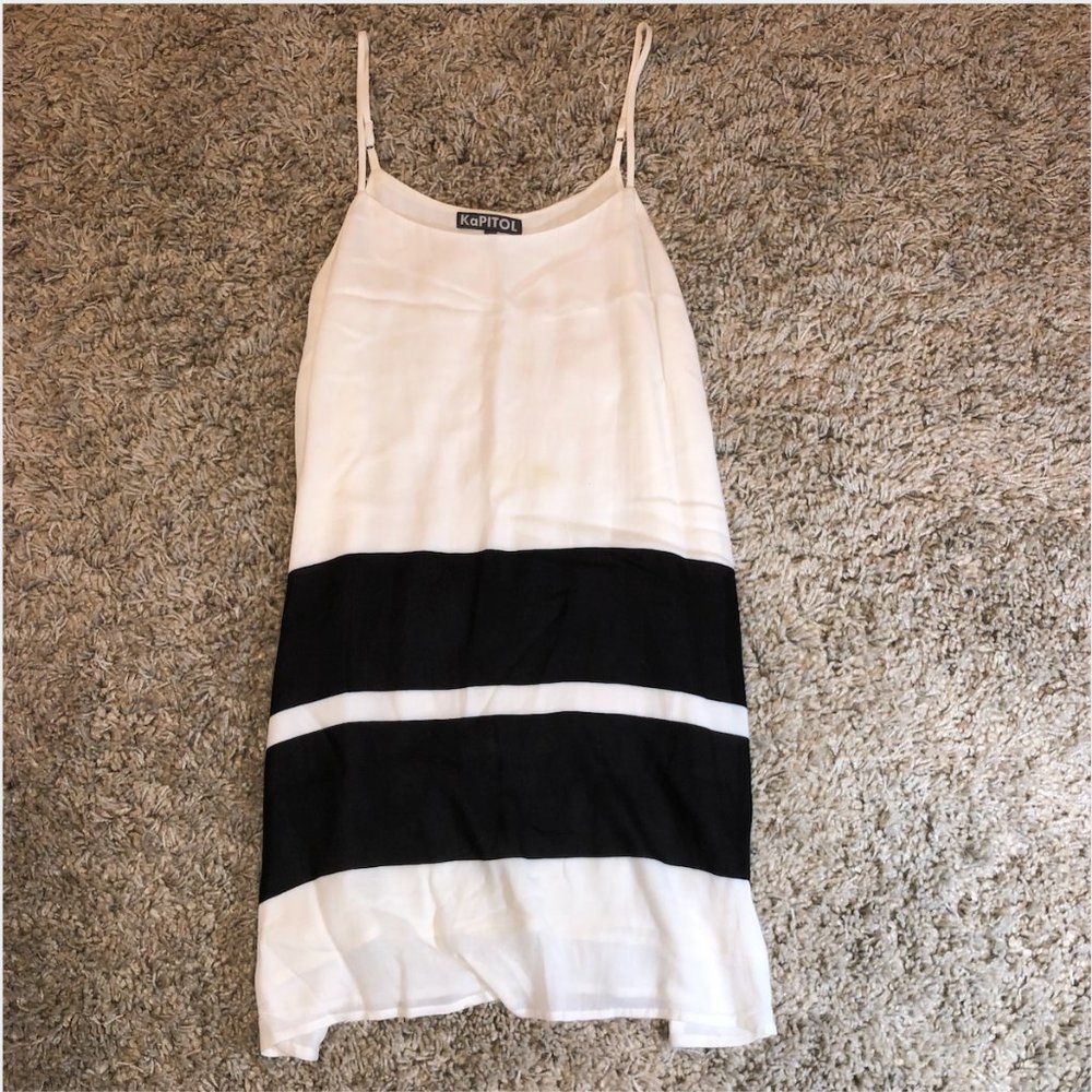 KaPITOL BY SOUTH MOON UNDER SHIFT DRESS SIZE M